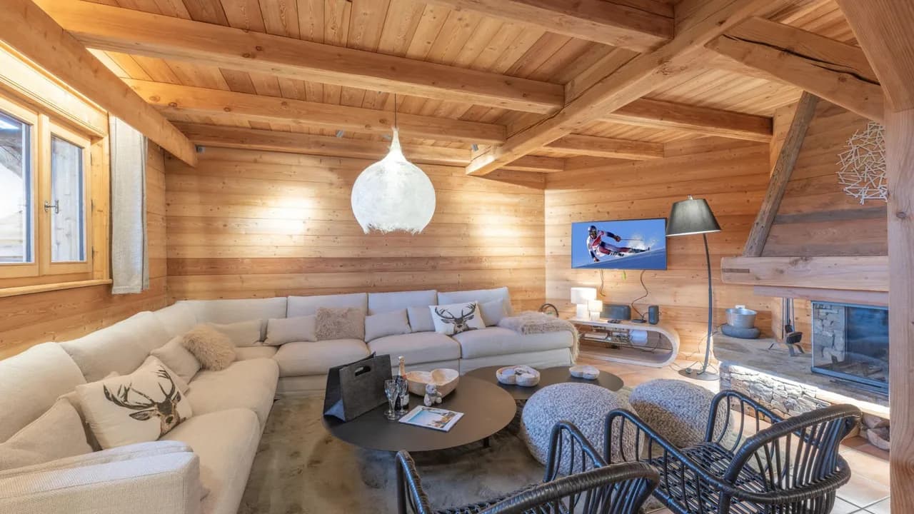 Mountain Retreat With Sauna and Jacuzzi photo 4
