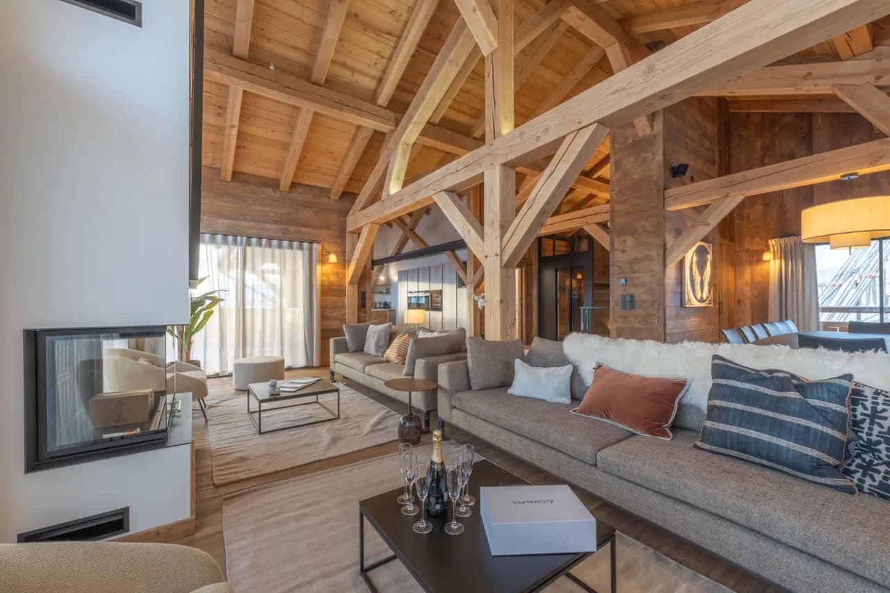 Luxury Chalet Steps From Altiport Slopes photo 2