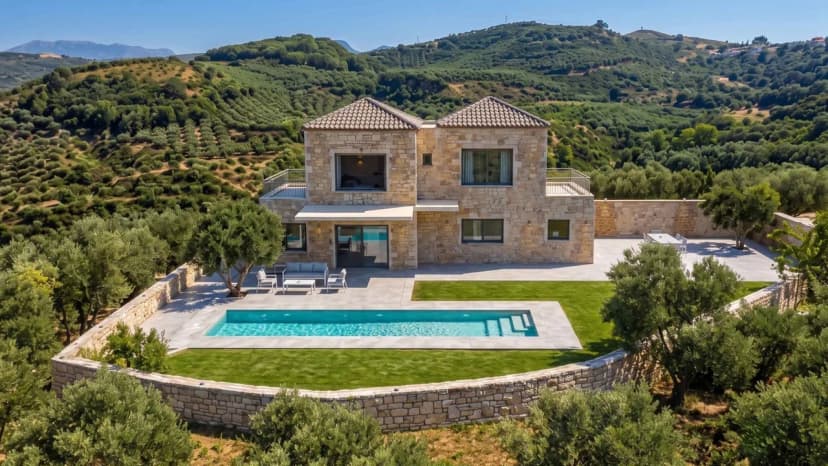 Peaceful Retreat With Breathtaking Cretan Views