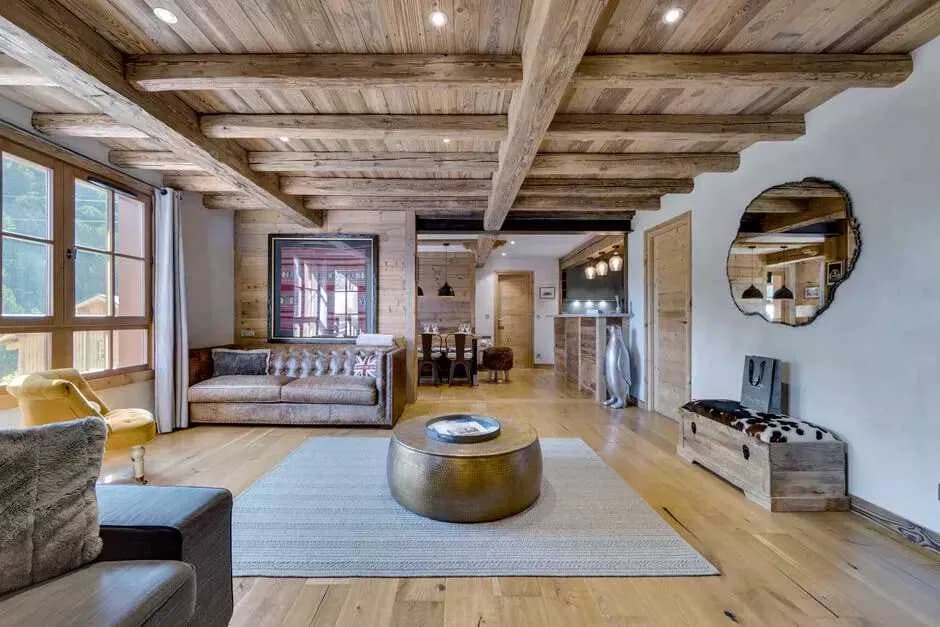 Pedestrian Alpine Retreat With Ski Access photo 4