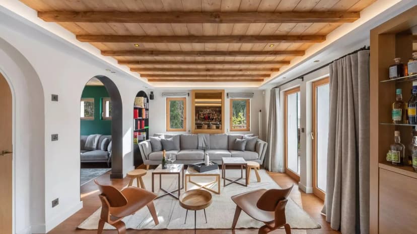 Sophisticated Chalet With Five Private Ensuites