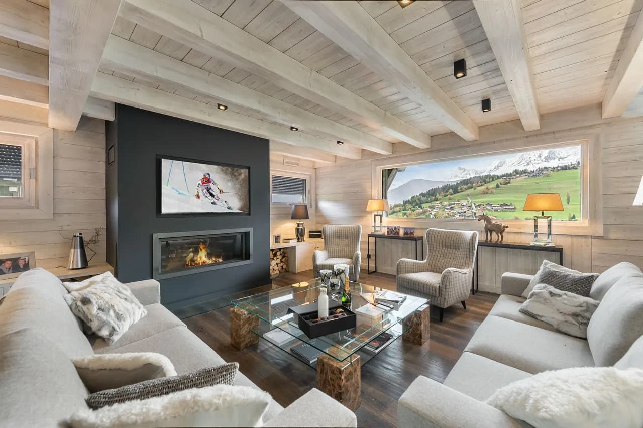 Serene Alpine Chalet With Cinema Room photo 5