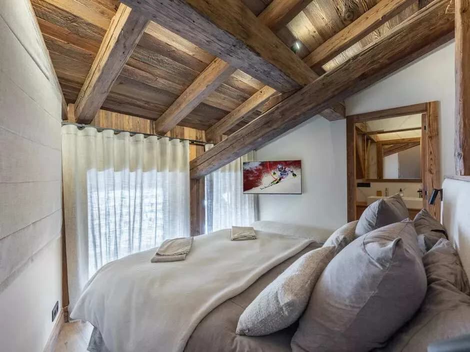 Chalet Near Slopes With Indoor Pool photo 3