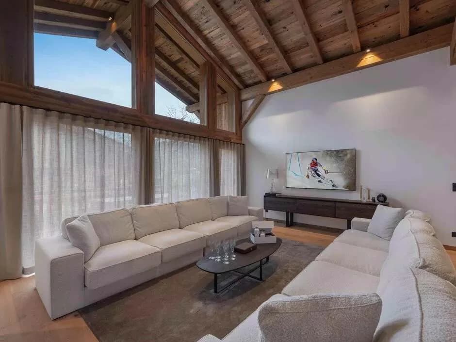 Luxury Mountain Chalet With Indoor Pool photo 4