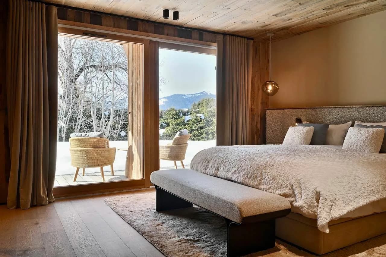 Elegant Alpine Chalet With Private Wellness photo 2