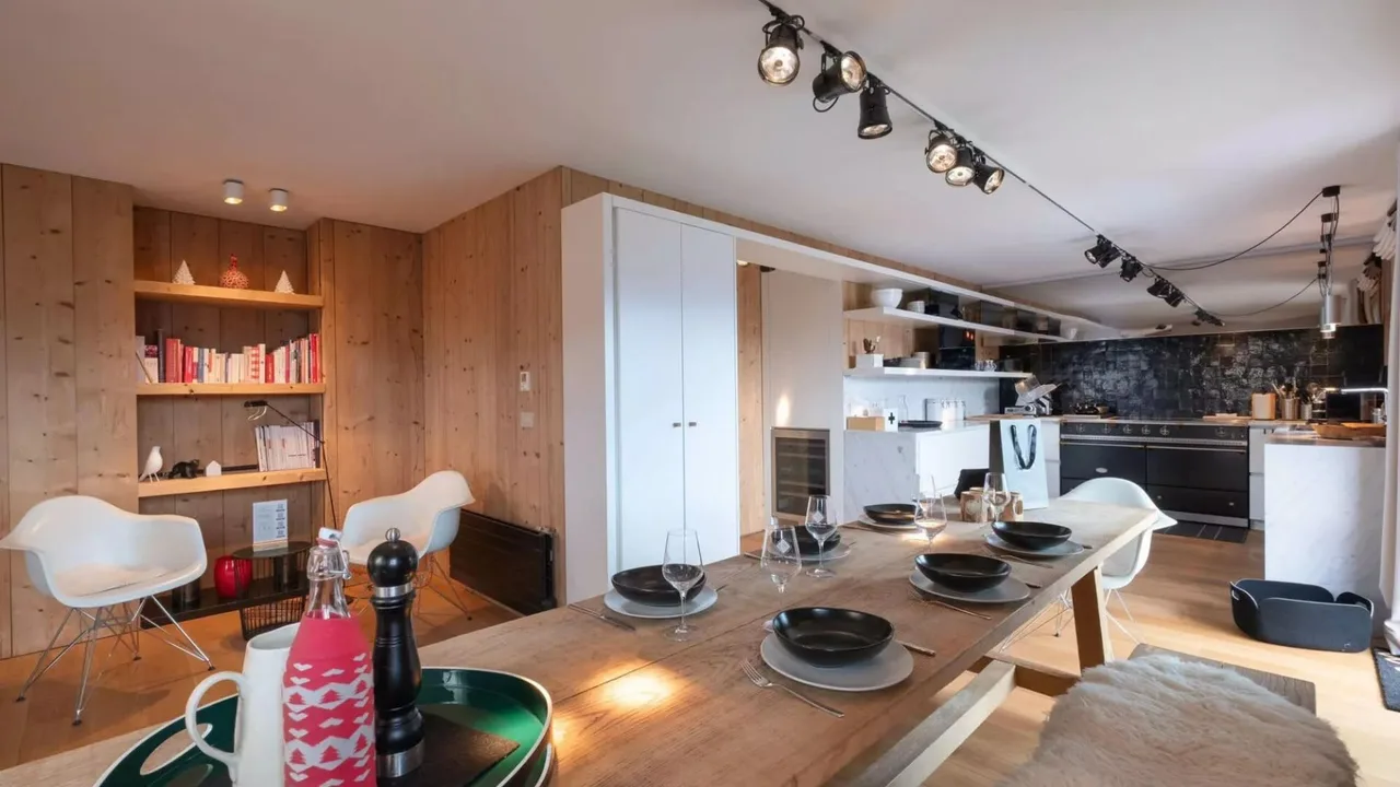 Alpine Duplex for Six Near Skiing photo 5