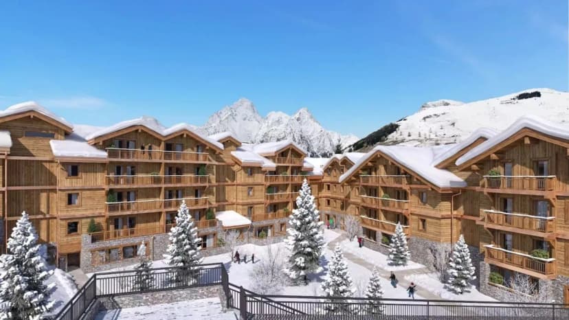 Ski-in Alpine Retreat Near Belle Étoile