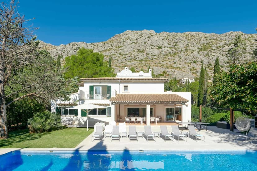 Luxury Pollensa Retreat With Private Pool