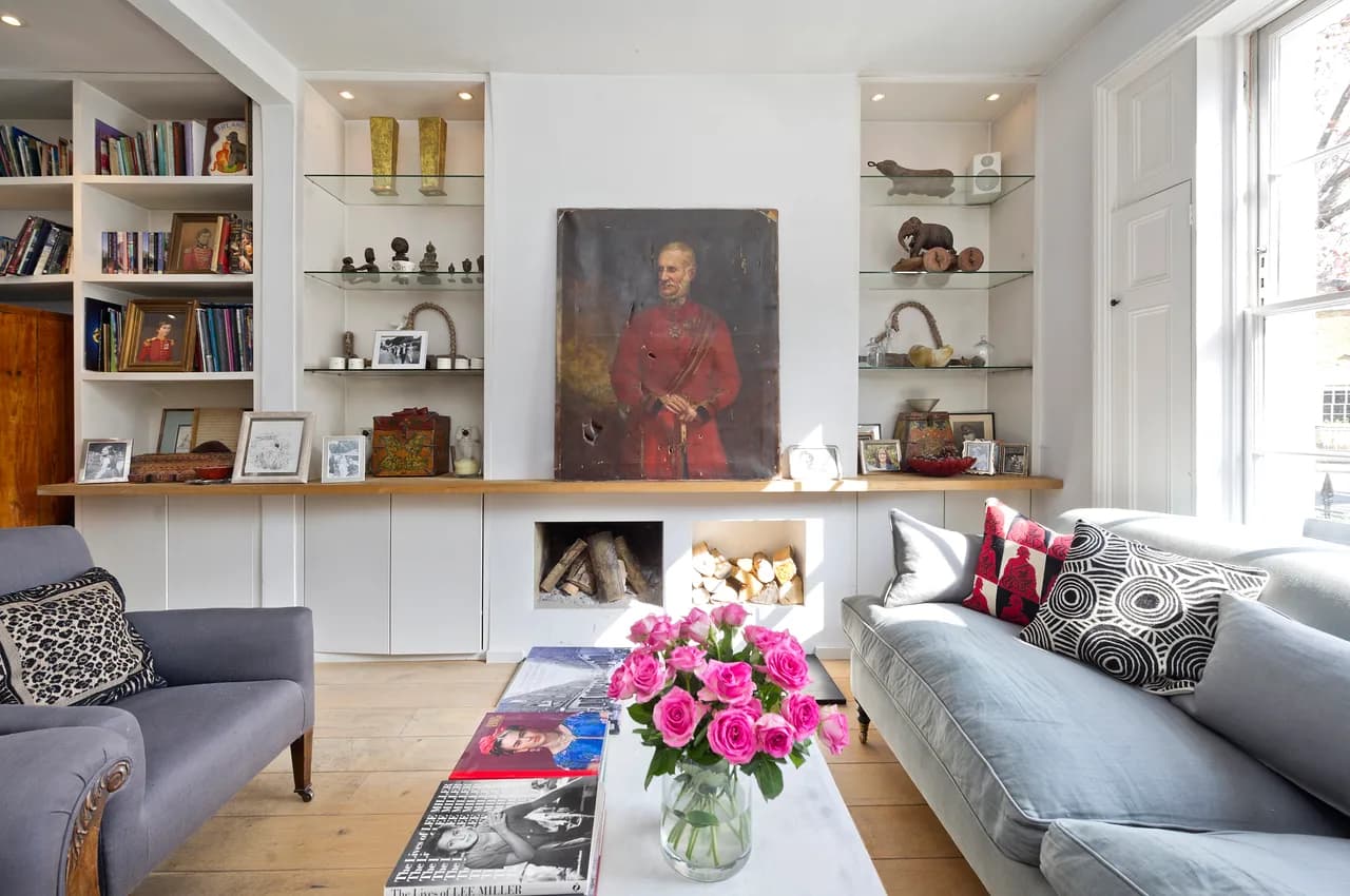 Vintage Chic Three Bedroom Apartment in London