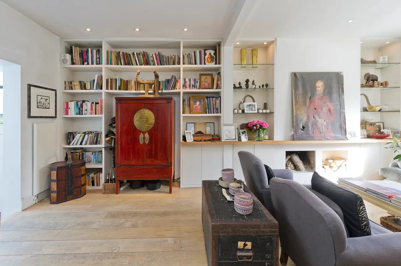 Vintage Chic Three Bedroom Apartment in London photo 4