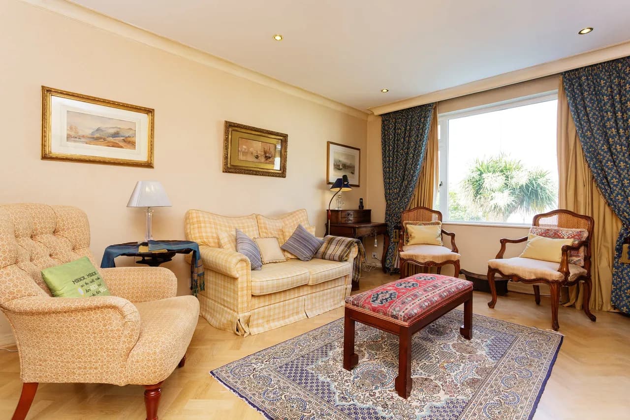 Classic Two Bedroom Villa in Brompton photo 4