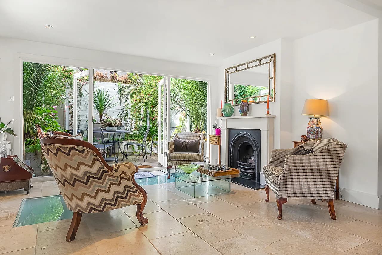 Charming Terrace Villa in London