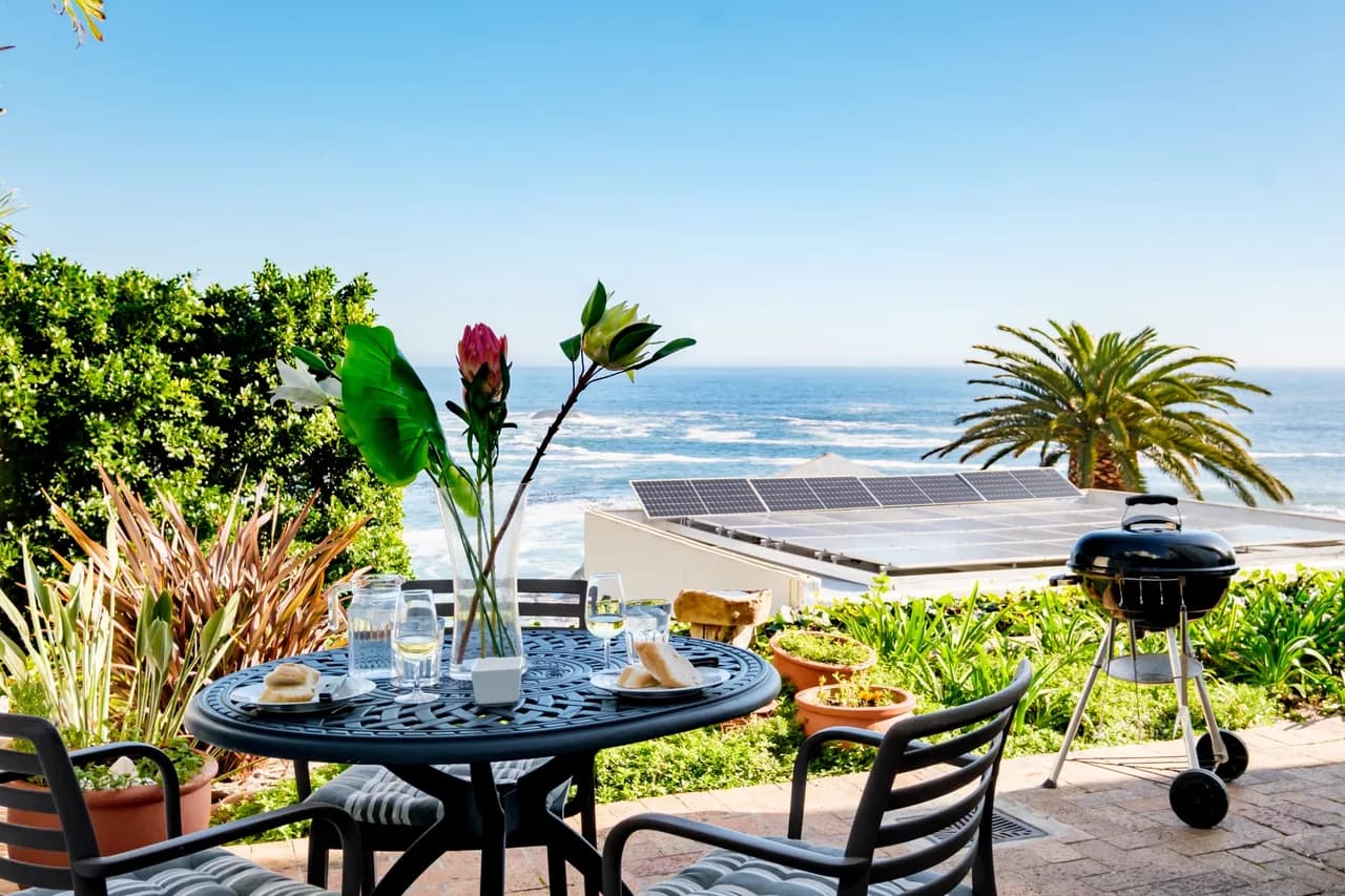 Sea View Holiday Apartment in Cape Town photo 3