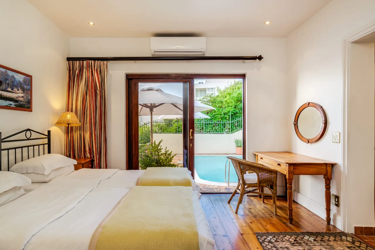 Colonial-Style Apartment with Pool in Cape Town photo 4