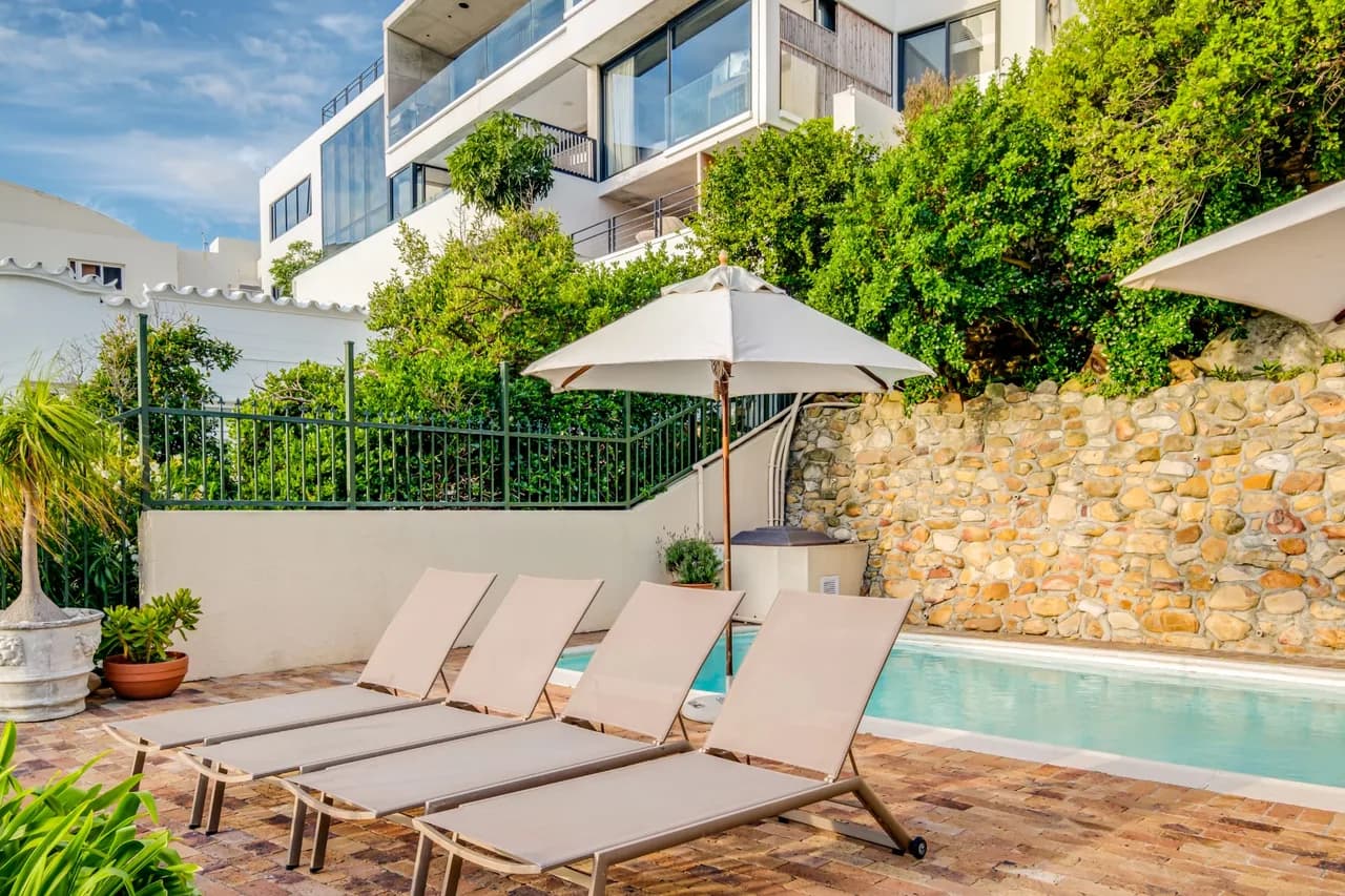 Colonial-Style Apartment with Pool in Cape Town photo 5