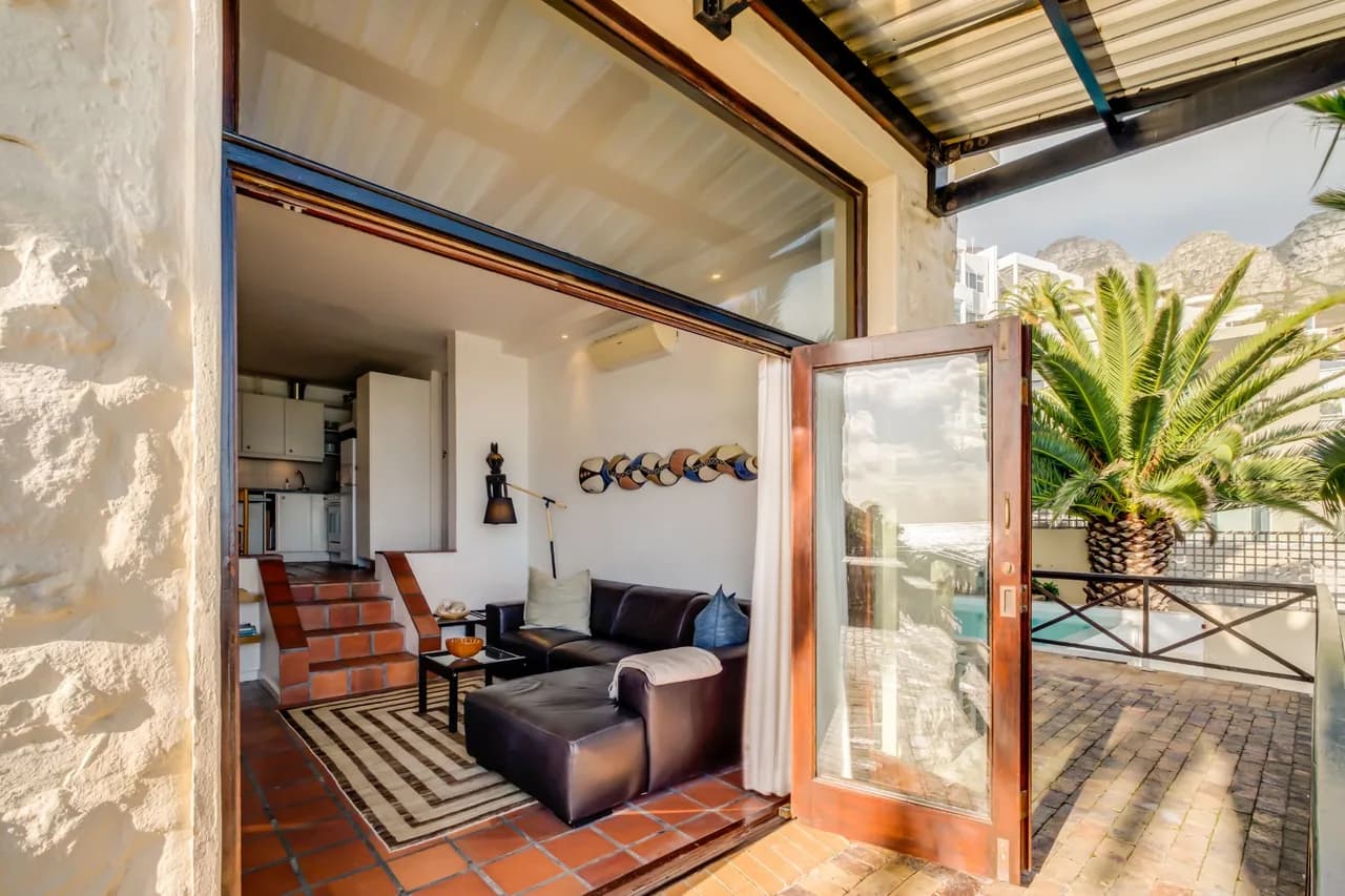 Private Pool Apartment in Camps Bay, Cape Town photo 4