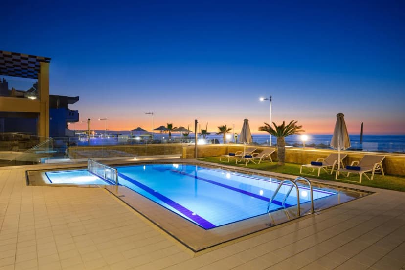 Spacious Terrace Villa Overlooking the Sea in Crete