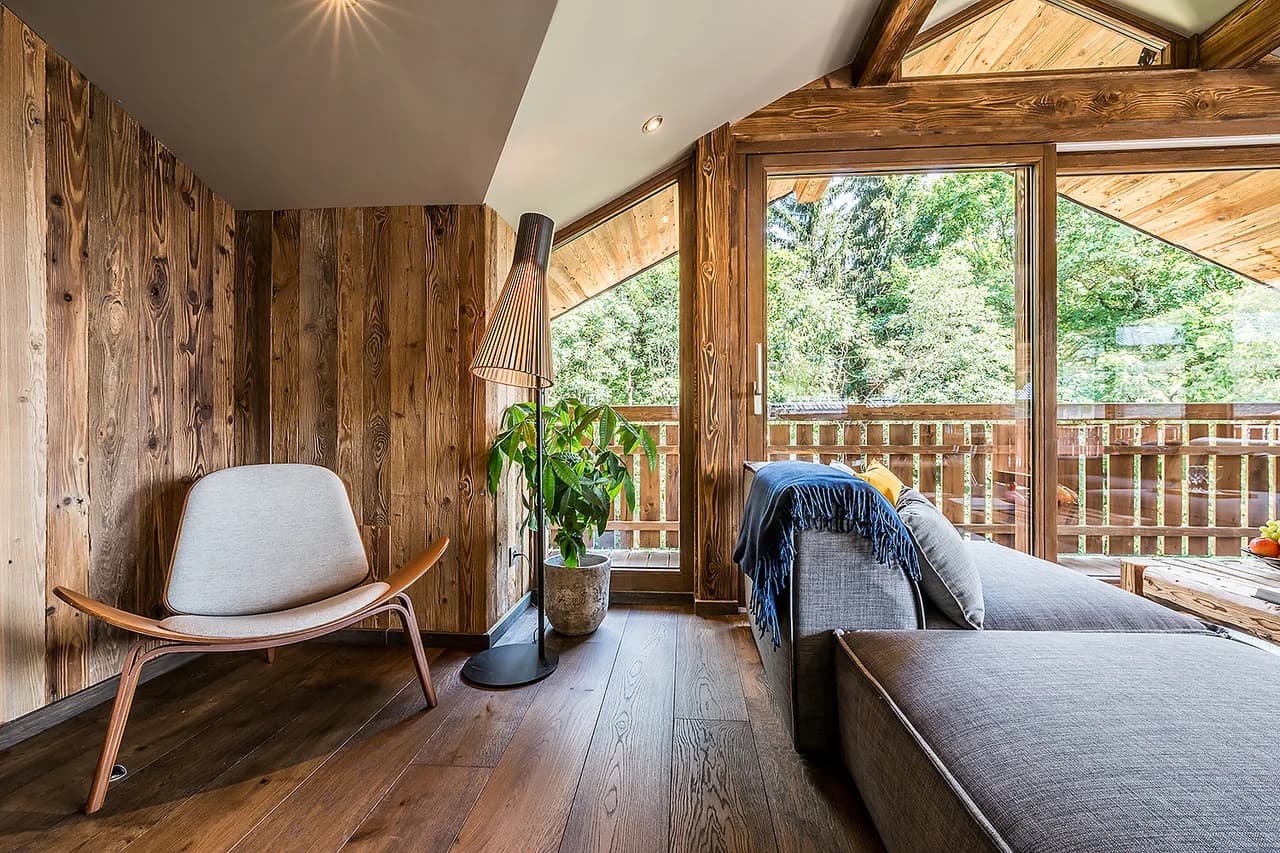 Chalet with Private Hot Tub in Les Gets photo 3