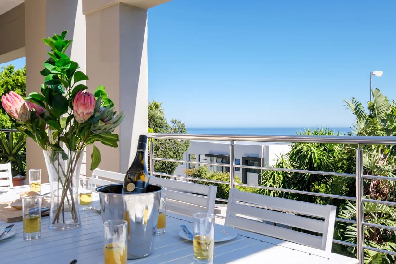 Family Villa with Views and Pool in Cape Town photo 3