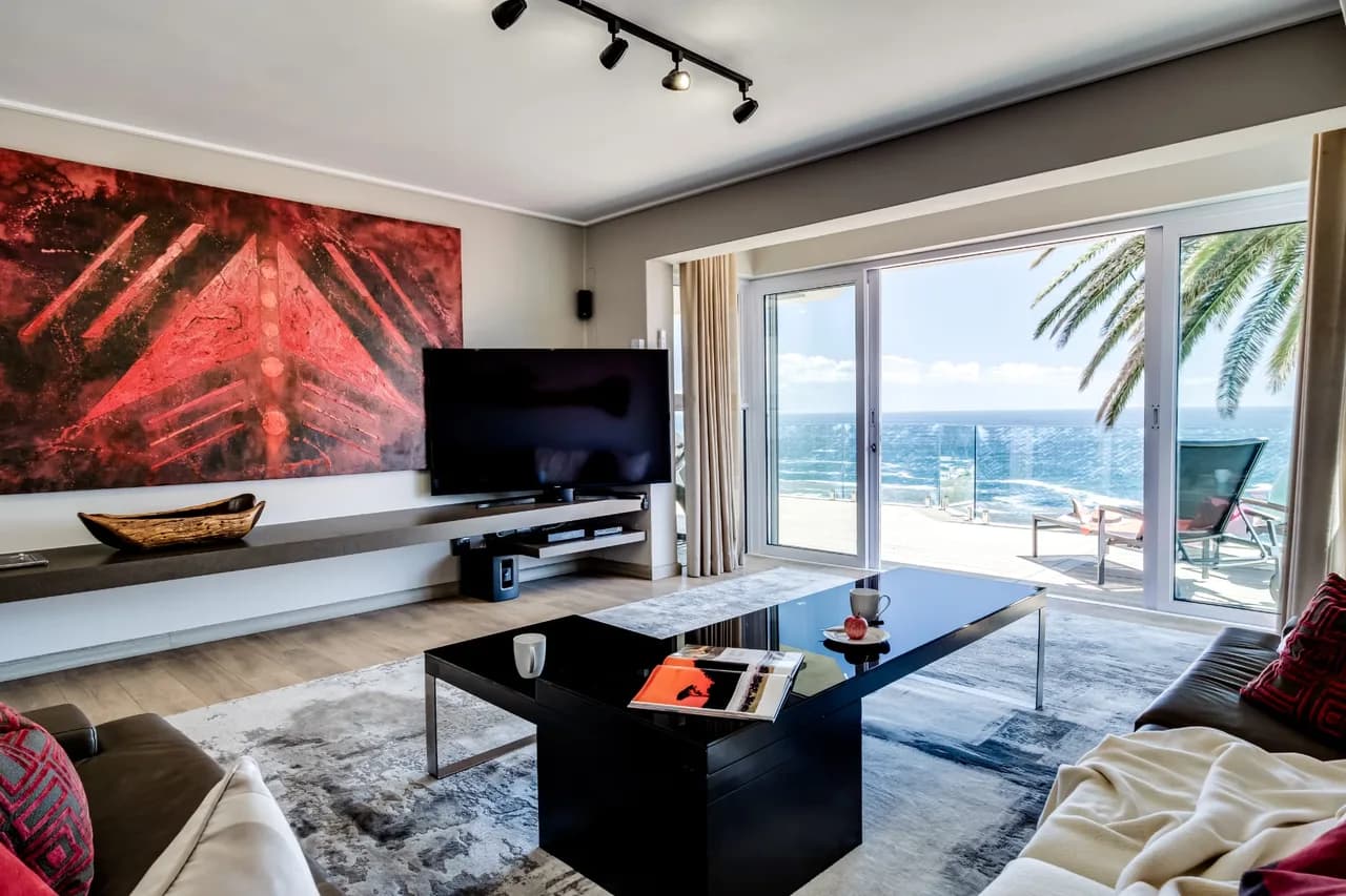 Modern Apartment with Private Pool in Cape Town photo 2