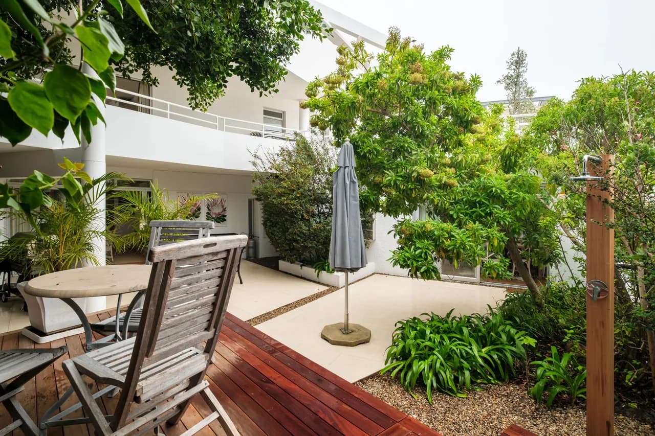 Spacious Six Bedroom Villa with Pool in Cape Town photo 4