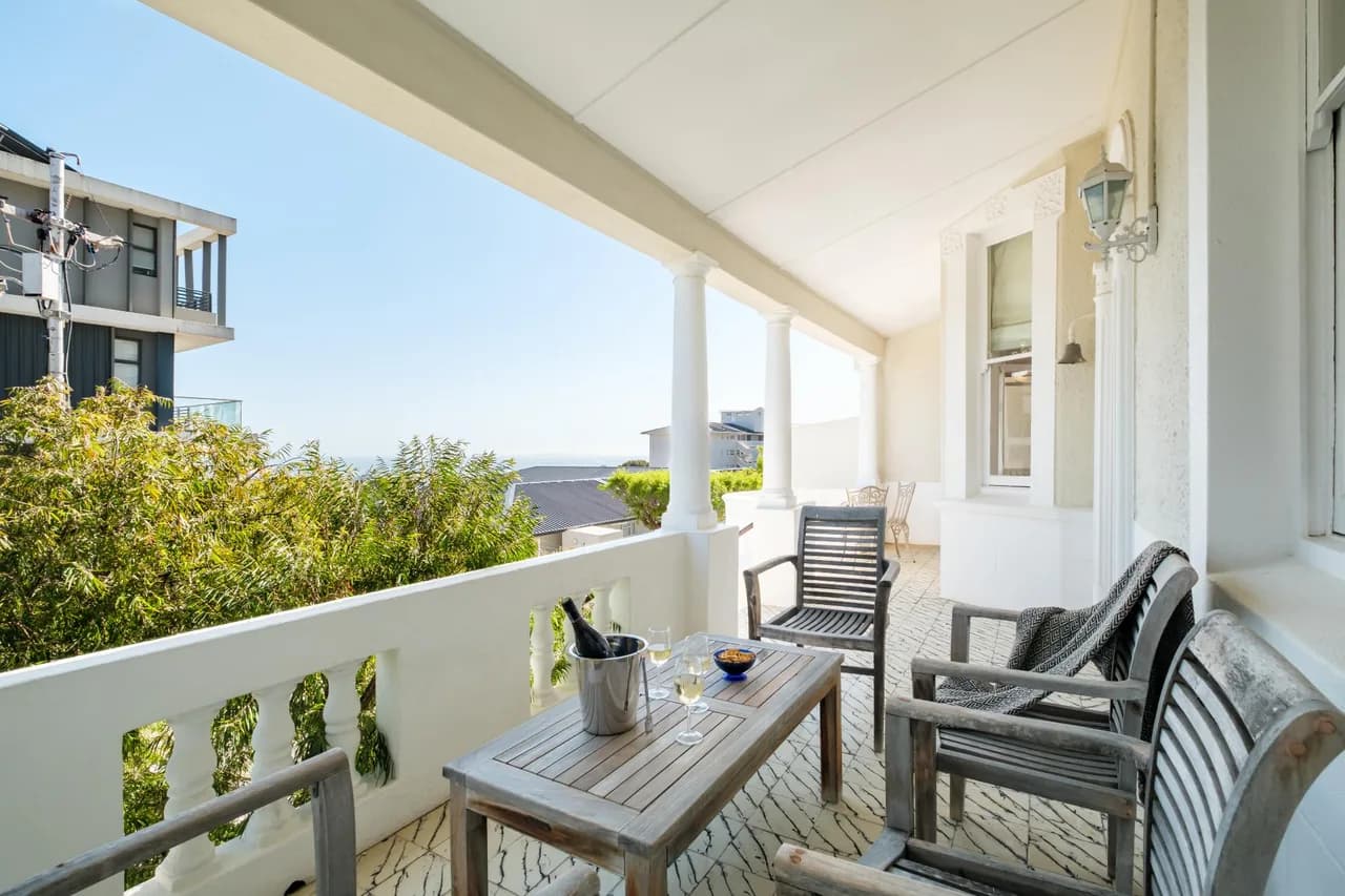 Private Courtyard Villa in Cape Town