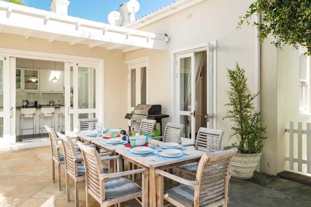 Private Courtyard Villa in Cape Town photo 5