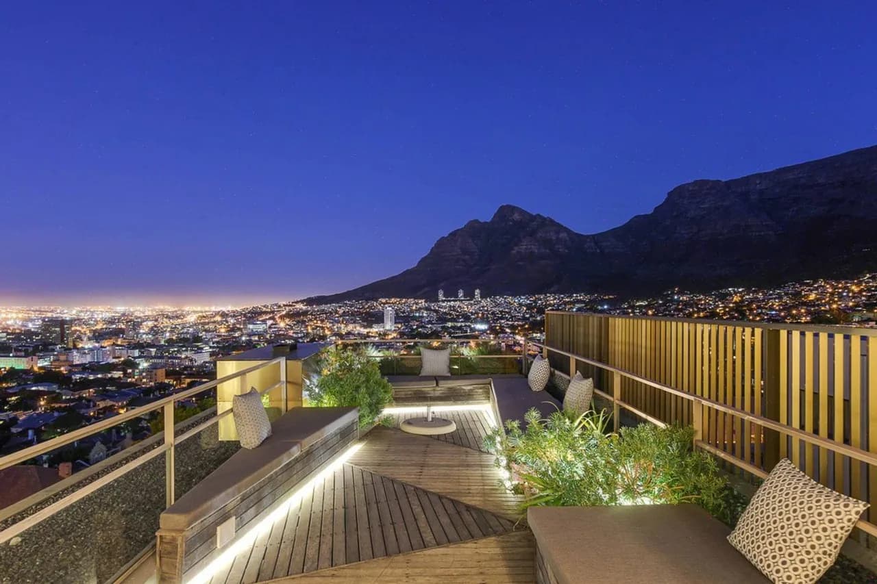 Rooftop Deck Villa with Table Mountain Views in Cape Town photo 5