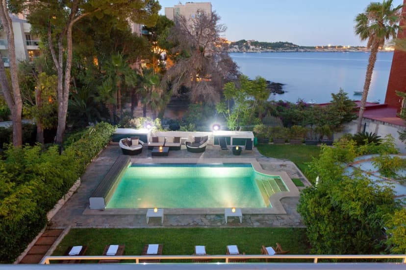 Beachfront Five-Bedroom House in Mallorca
