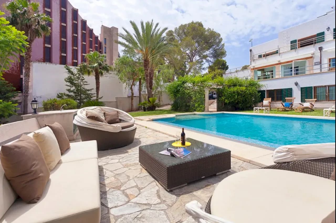 Beach House with Terrace in Illetes photo 4