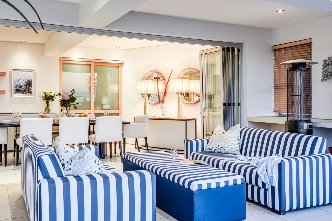 Jacuzzi View Villa in Camps Bay, Cape Town photo 4