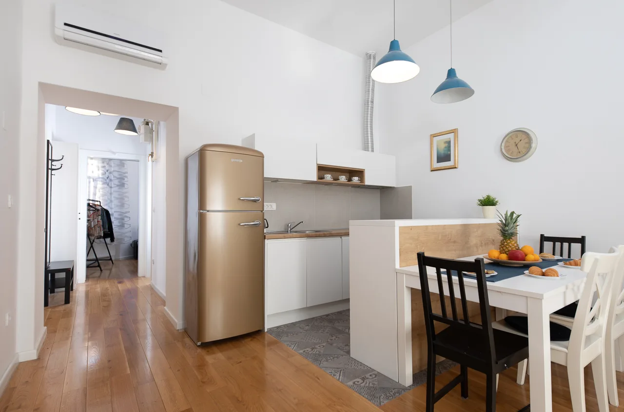 Contemporary Two Bedroom Duplex in Zagreb photo 3