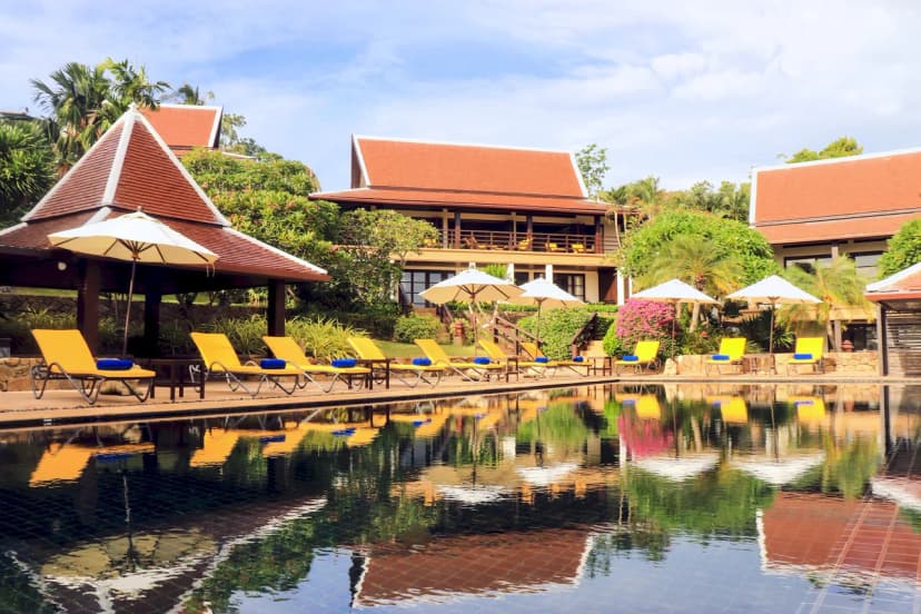 Elegant Five Bedroom Retreat with Pool in Koh Samui