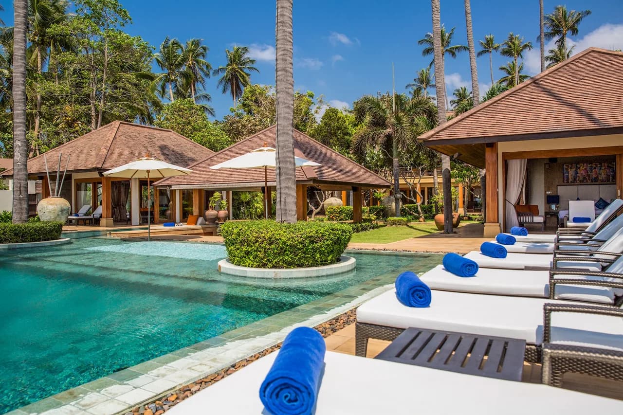 Elegant Poolside Retreat in Koh Samui photo 2
