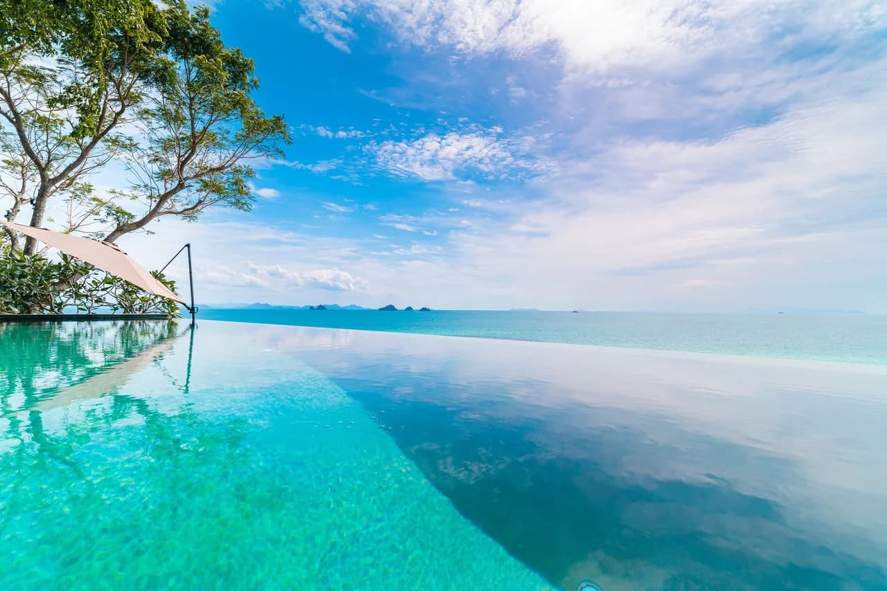 Garden View Three Bedroom Villa in Baan Taling Ngam photo 4