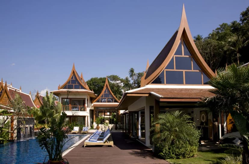 Contemporary Poolside Villa in Koh Samui