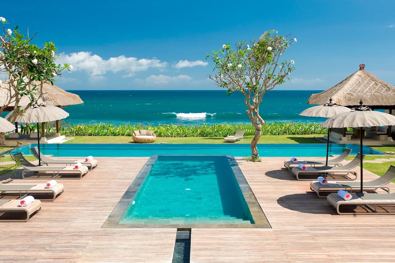 Terraced Five Bedroom Villa in Pererenan photo 2