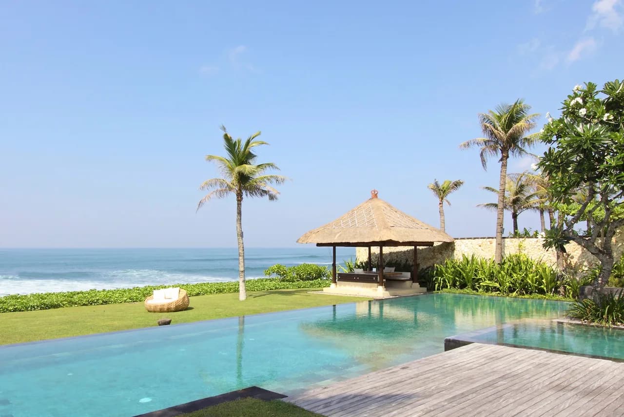 Terraced Five Bedroom Villa in Pererenan photo 4
