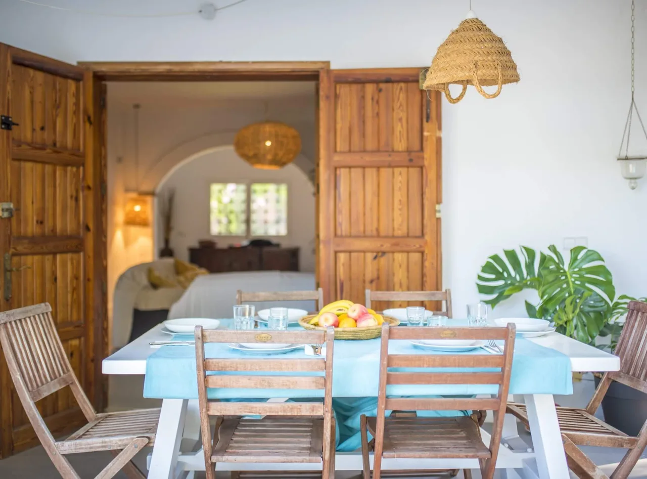 Spacious Six Bedroom Villa in Sant Rafel photo 4