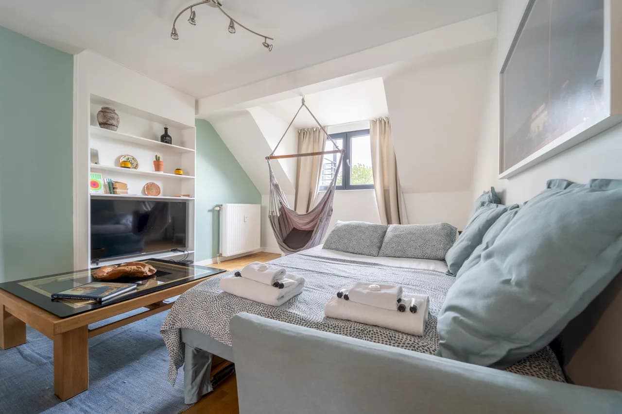 Cozy Loft Near Place Stéphanie in Brussels photo 4