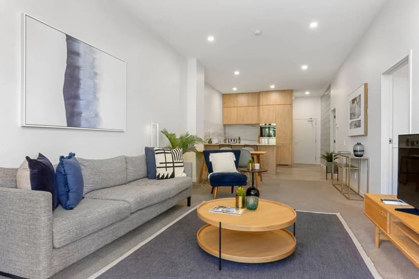 Modern and Spacious Living on Lower Hobson