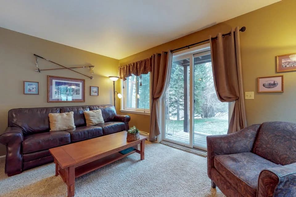 Cozy Balcony One Bedroom Suite in Breckenridge