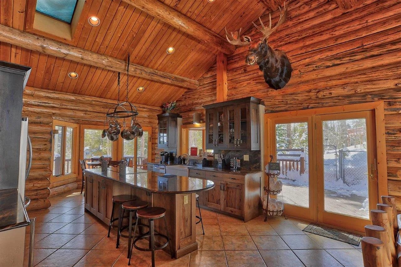 Charming Three Bedroom Lodge in Breckenridge photo 3