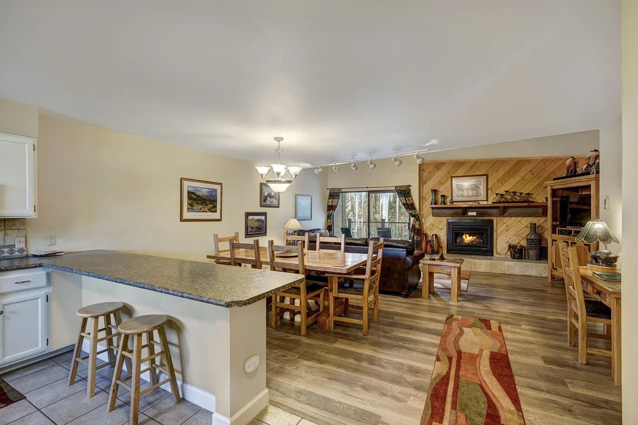 Mountain View Two-Bedroom Retreat in Breckenridge photo 2