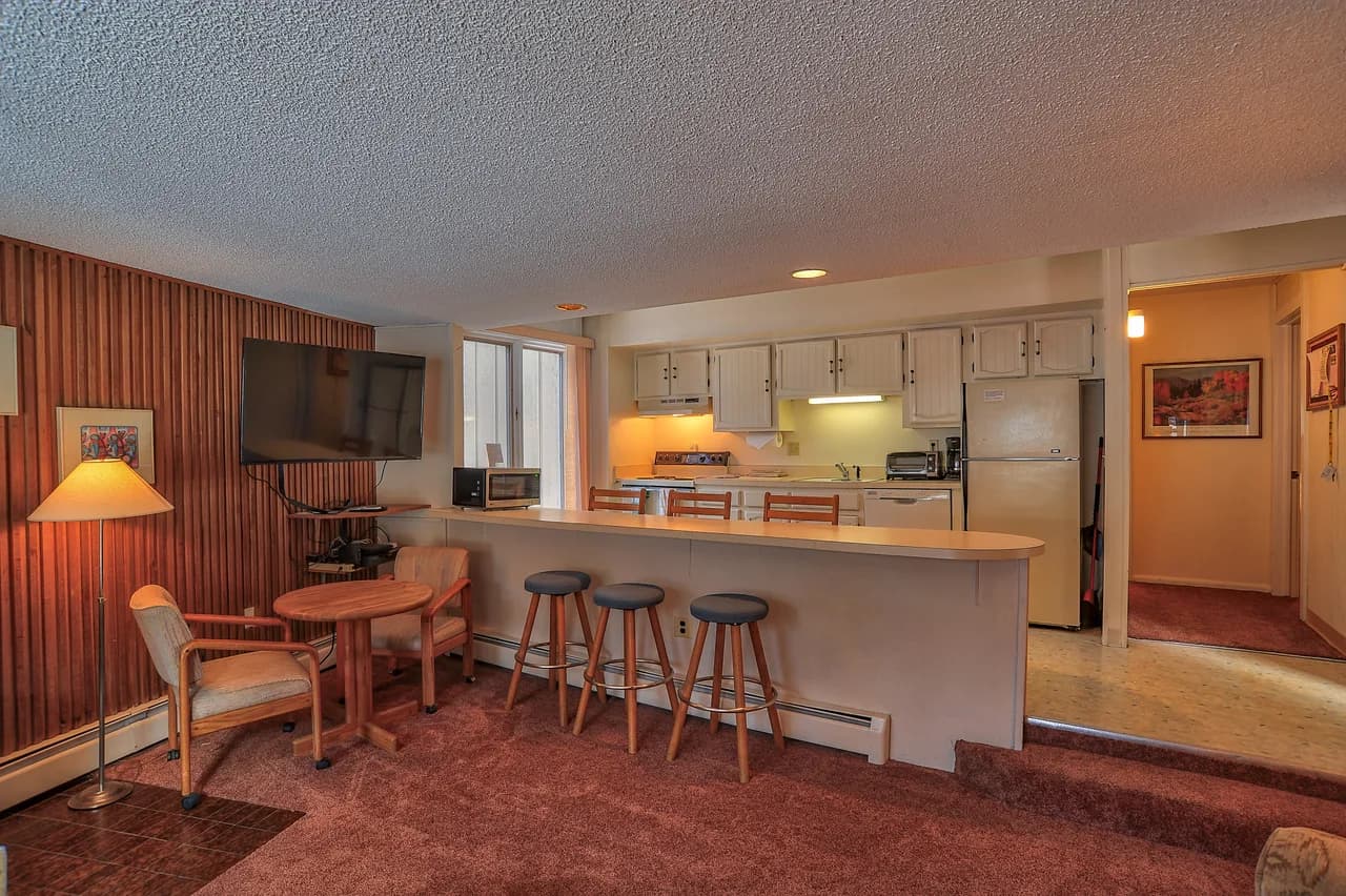 Balcony Retreat Two Bedroom in Breckenridge photo 3