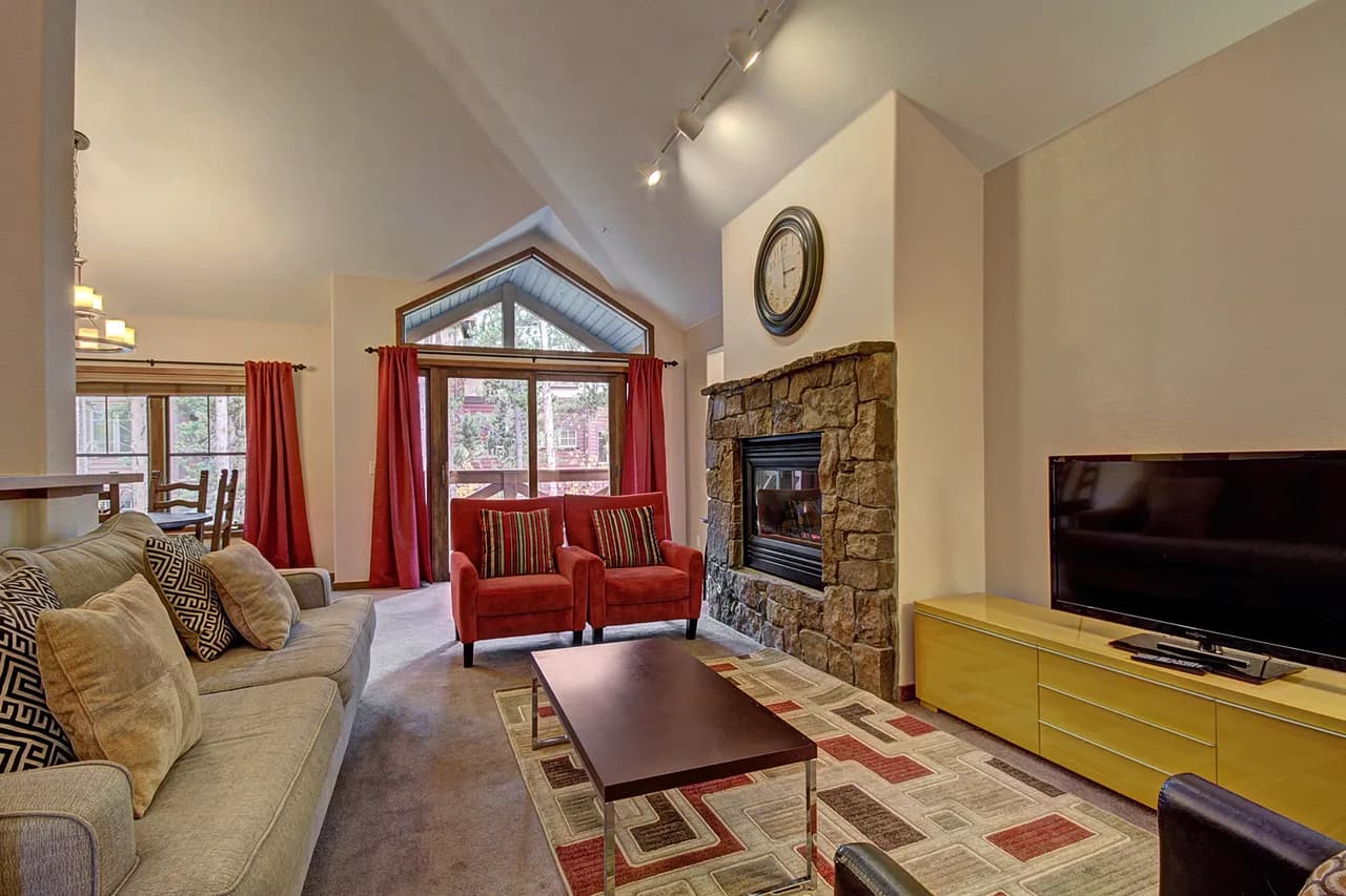 Mountain View Two Bedroom Retreat in Breckenridge photo 2
