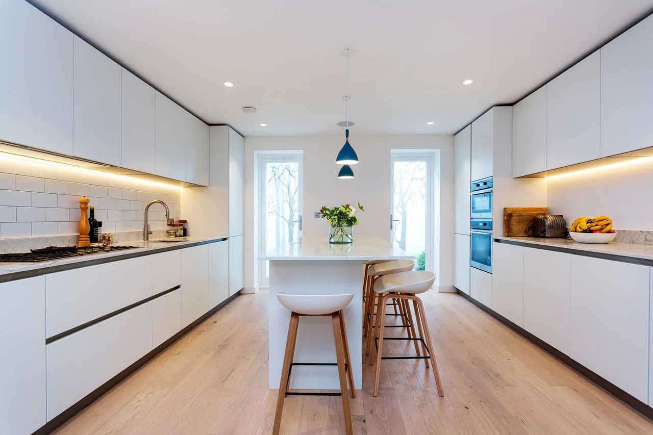 Minimalist Three Bedroom Villa in London
