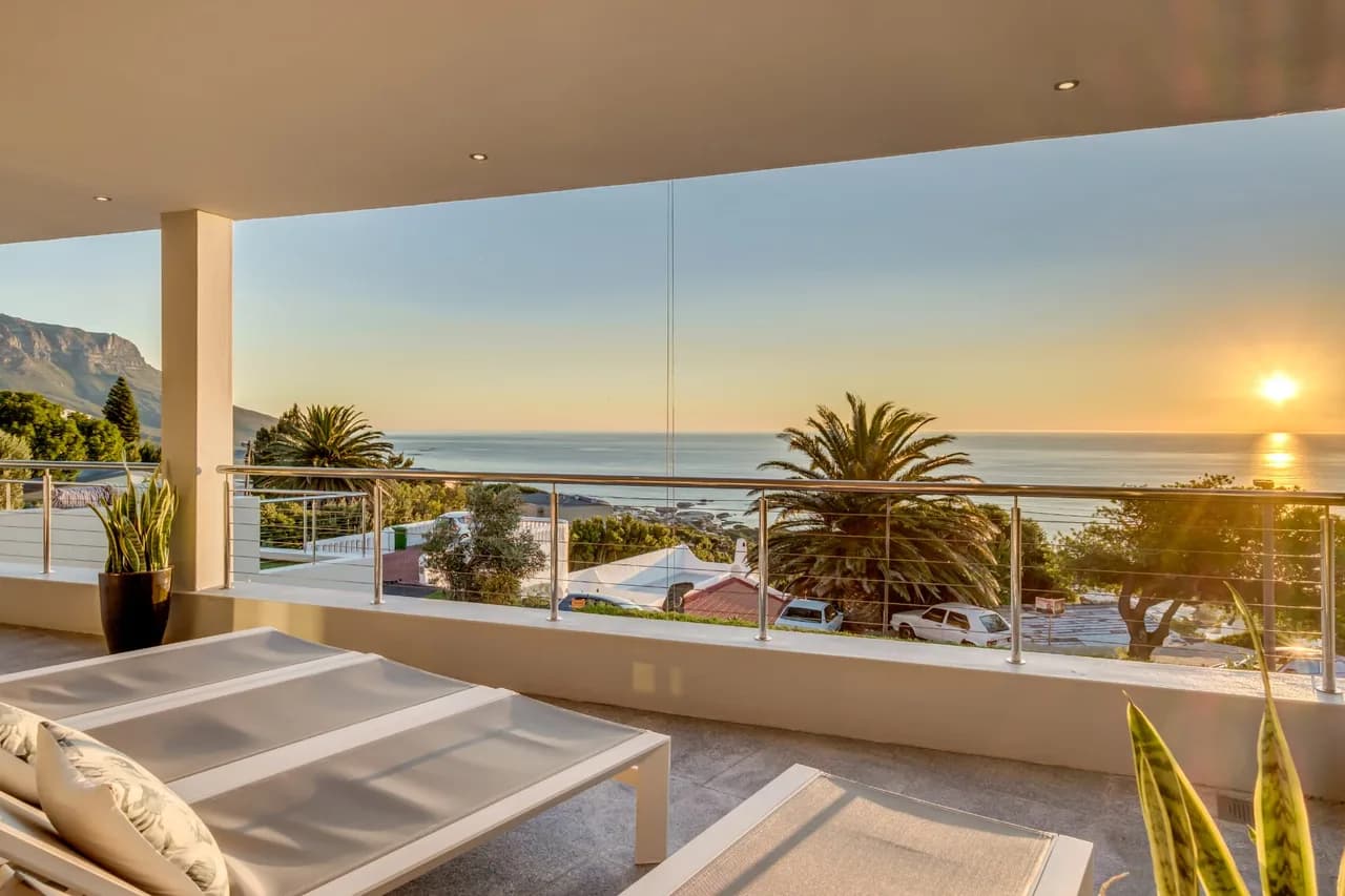 Sea View Five Bedroom Villa in Cape Town photo 3