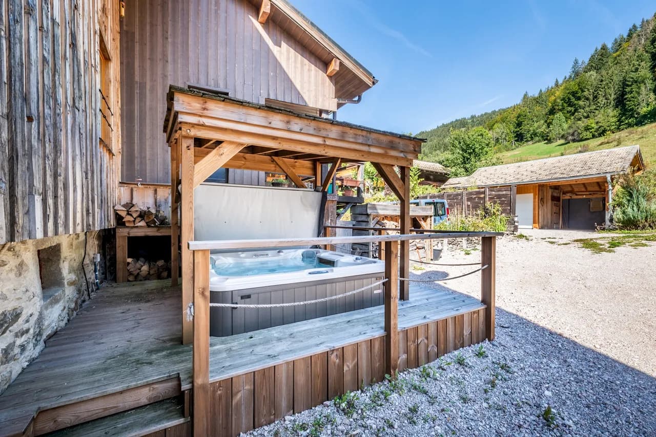 Charming Renovated Farmhouse in Morzine photo 4