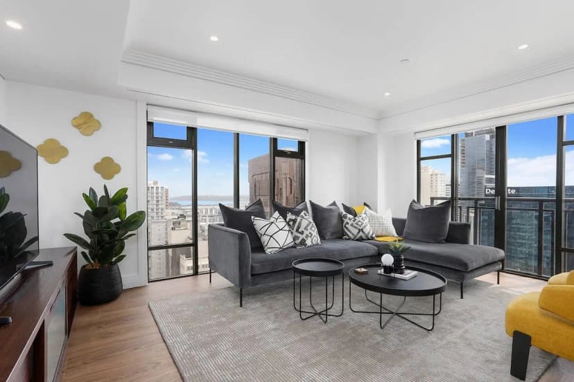 Spacious and Elegant with Views at The Metropolis